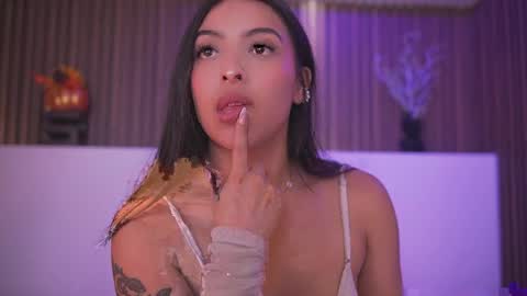 Snapshot of camila_dupont chatting on May 2026 03:59:02 AM Camila online show from May 2026 03:59:02 AM