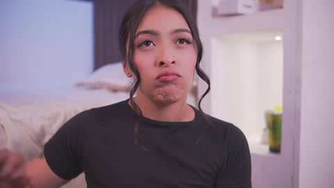 Snapshot of camila_dupont chatting on May 2026 03:35:02 AM Camila online show from May 2026 03:35:02 AM