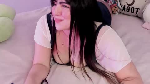 Camila online show from September 2025 12:43:02 AM