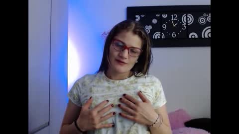 Camila ventura online show from September 2025 06:57:02 PM