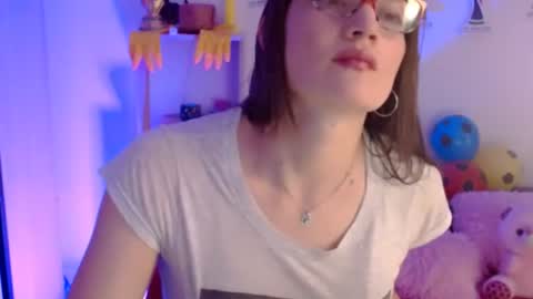 Snapshot of camila_ventura chatting on July 2026 01:15:01 PM Camila ventura online show from July 2026 01:15:01 PM