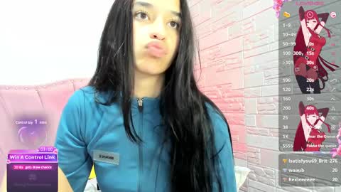 Snapshot of camilavill chatting on February 2025 04:14:02 AM CamilaVill online show from February 2025 04:14:02 AM