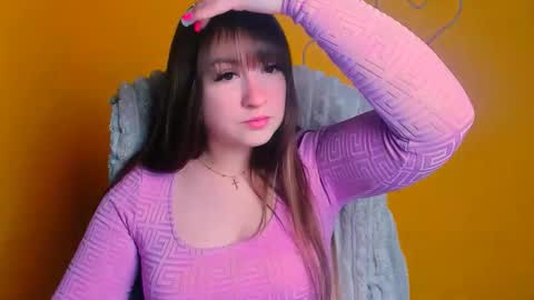 Snapshot of camilla_body chatting on April 2026 11:10:02 AM Camilla online show from April 2026 11:10:02 AM