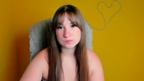 Snapshot of camilla_body chatting on June 2026 05:10:02 AM Camilla online show from June 2026 05:10:02 AM