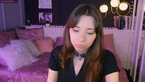 Snapshot of camilla_evers chatting on April 2026 06:14:01 AM Camilla online show from April 2026 06:14:01 AM