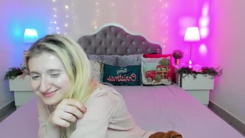 camilladreamer online show from December 2025 08:16:02 PM
