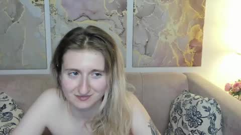 Snapshot of camilladreamer chatting on May 2026 12:40:02 AM camilladreamer online show from May 2026 12:40:02 AM