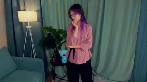 Emily online show from April 2026 03:42:02 PM