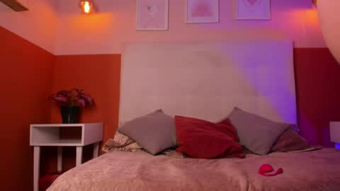 Snapshot of camille_eyes chatting on April 2026 01:12:02 PM camille online show from April 2026 01:12:02 PM