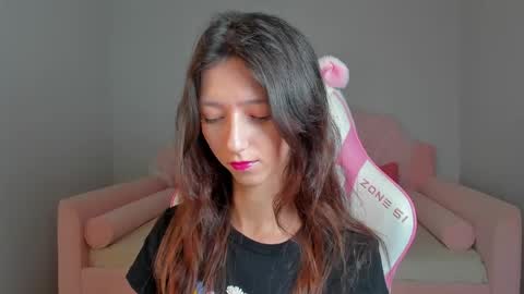 camillewhite online show from April 2026 05:16:01 AM