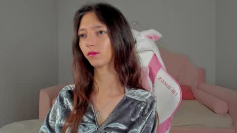 camillewhite online show from April 2026 05:08:01 AM