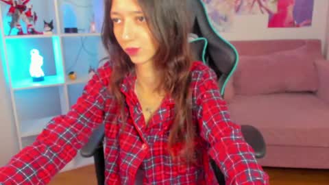 camillewhite online show from April 2026 06:19:01 AM