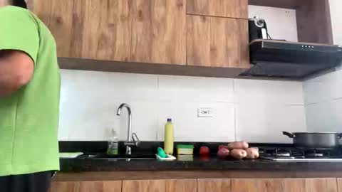 camilo_contre21 online show from January 2026 08:25:01 PM