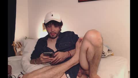 Snapshot of camilosaennz chatting on January 2025 07:00:02 AM camilo online show from January 2025 07:00:02 AM