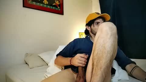 Snapshot of camilosaennz chatting on January 2025 07:07:01 AM camilo online show from January 2025 07:07:01 AM