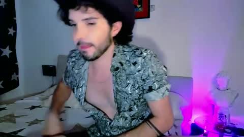 Snapshot of camilosaennz chatting on October 2025 04:32:02 AM camilo online show from October 2025 04:32:02 AM