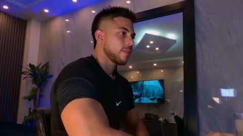 Snapshot of camilowatson chatting on June 2026 02:00:01 AM Camilo Watson online show from June 2026 02:00:01 AM