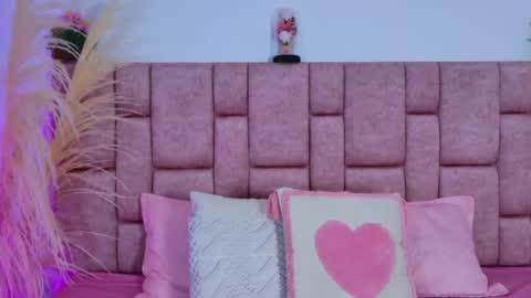 camiluxe online show from December 2025 08:27:01 PM