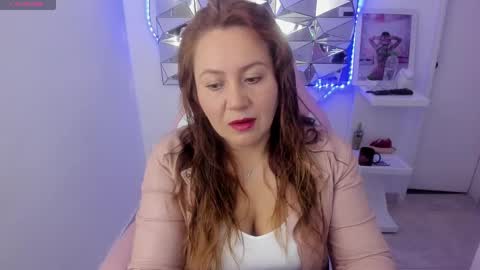 Snapshot of camixxx_m chatting on September 2025 01:38:02 PM camixxx_m online show from September 2025 01:38:02 PM