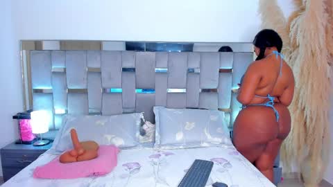 Snapshot of cammiila chatting on May 2026 04:47:02 PM Camila online show from May 2026 04:47:02 PM