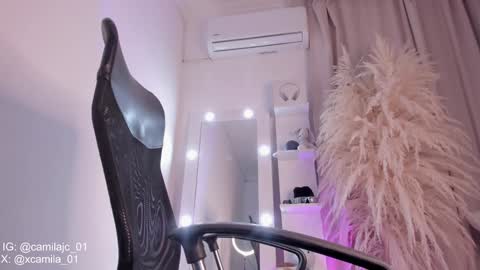 Laura Camila online show from February 2025 12:28:01 AM