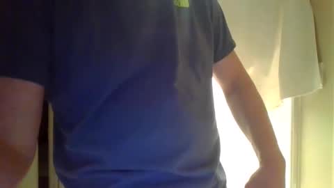 Snapshot of cammyman6900 chatting on January 2025 05:37:01 AM cammyman6900 online show from January 2025 05:37:01 AM