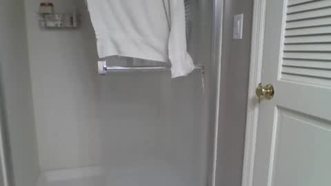 Snapshot of cammyman6900 chatting on February 2025 04:46:02 AM cammyman6900 online show from February 2025 04:46:02 AM