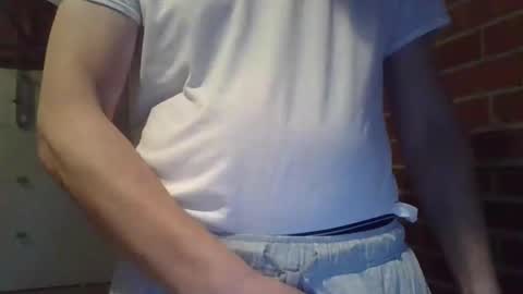 Snapshot of cammyman6900 chatting on October 2025 01:45:02 PM cammyman6900 online show from October 2025 01:45:02 PM