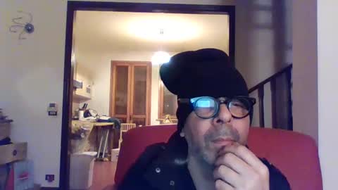 Snapshot of camomilla72 chatting on March 2025 10:43:02 PM Cristian online show from March 2025 10:43:02 PM