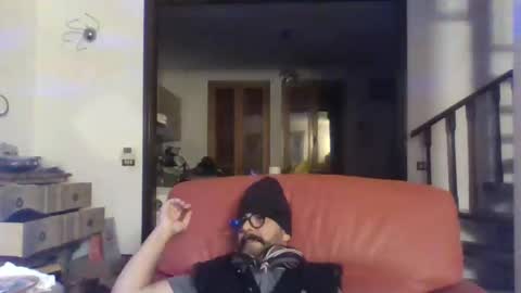 Snapshot of camomilla72 chatting on October 2025 09:56:01 PM Cristian online show from October 2025 09:56:01 PM
