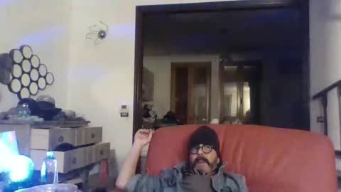 Snapshot of camomilla72 chatting on October 2025 08:36:02 AM Cristian online show from October 2025 08:36:02 AM