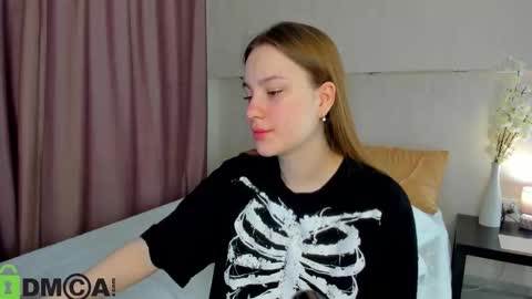 Candy online show from October 2025 01:35:01 AM