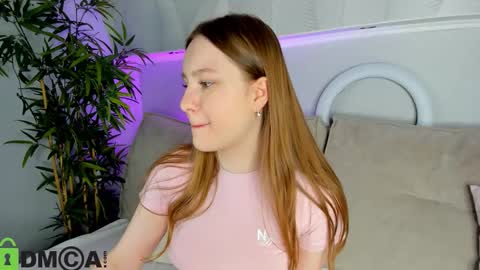 Snapshot of candy_cansew chatting on March 2026 01:10:01 AM Candy online show from March 2026 01:10:01 AM