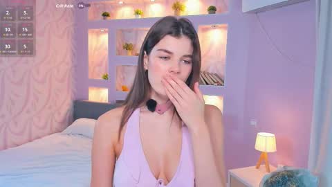 Flora online show from December 2025 07:17:01 AM