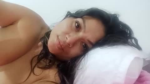 candy kyle online show from November 2025 06:45:02 AM