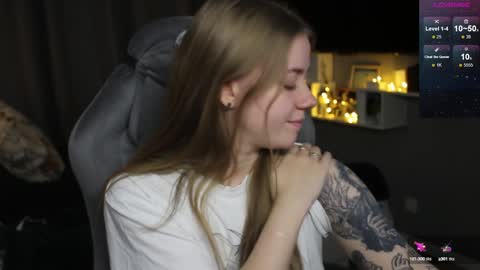 Snapshot of candy_meggie chatting on January 2025 05:23:01 PM Megan online show from January 2025 05:23:01 PM