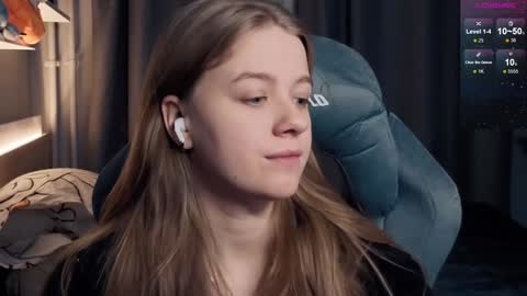 Snapshot of candy_meggie chatting on January 2025 02:35:01 PM Megan online show from January 2025 02:35:01 PM