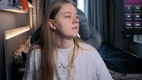 Snapshot of candy_meggie chatting on February 2025 10:53:01 AM Megan online show from February 2025 10:53:01 AM