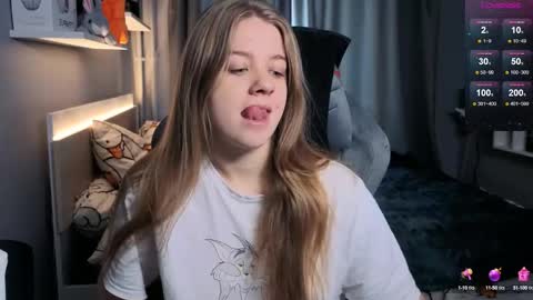 Snapshot of candy_meggie chatting on February 2025 09:09:01 AM Megan online show from February 2025 09:09:01 AM