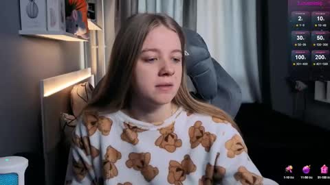 Snapshot of candy_meggie chatting on March 2025 09:34:02 AM Megan online show from March 2025 09:34:02 AM