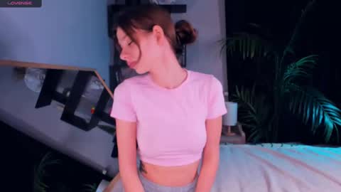 Sandy online show from March 2025 08:13:01 AM