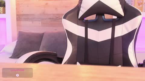 CANDY online show from February 2026 07:18:01 PM