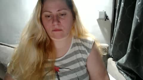 Laura online show from March 2025 06:45:02 PM