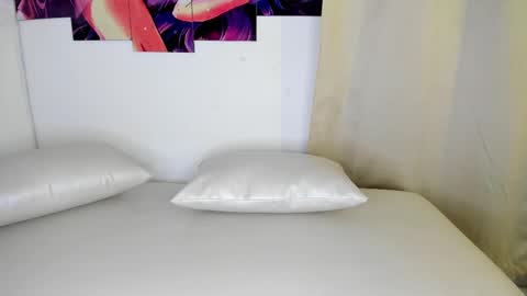 Candy online show from February 2025 09:48:01 PM