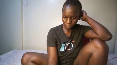 candycurly_ online show from October 2025 02:28:01 AM