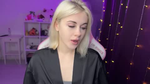 You can call me HH online show from October 2025 08:20:02 PM