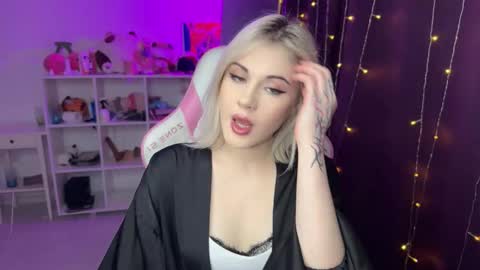 You can call me HH online show from November 2025 05:58:02 PM