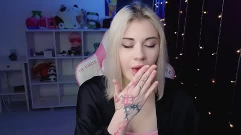 You can call me HH online show from November 2025 05:33:02 PM