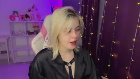 You can call me HH online show from December 2025 06:14:03 PM