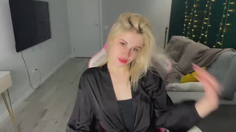 Snapshot of candyhannah chatting on March 2026 07:19:02 PM You can call me HH online show from March 2026 07:19:02 PM